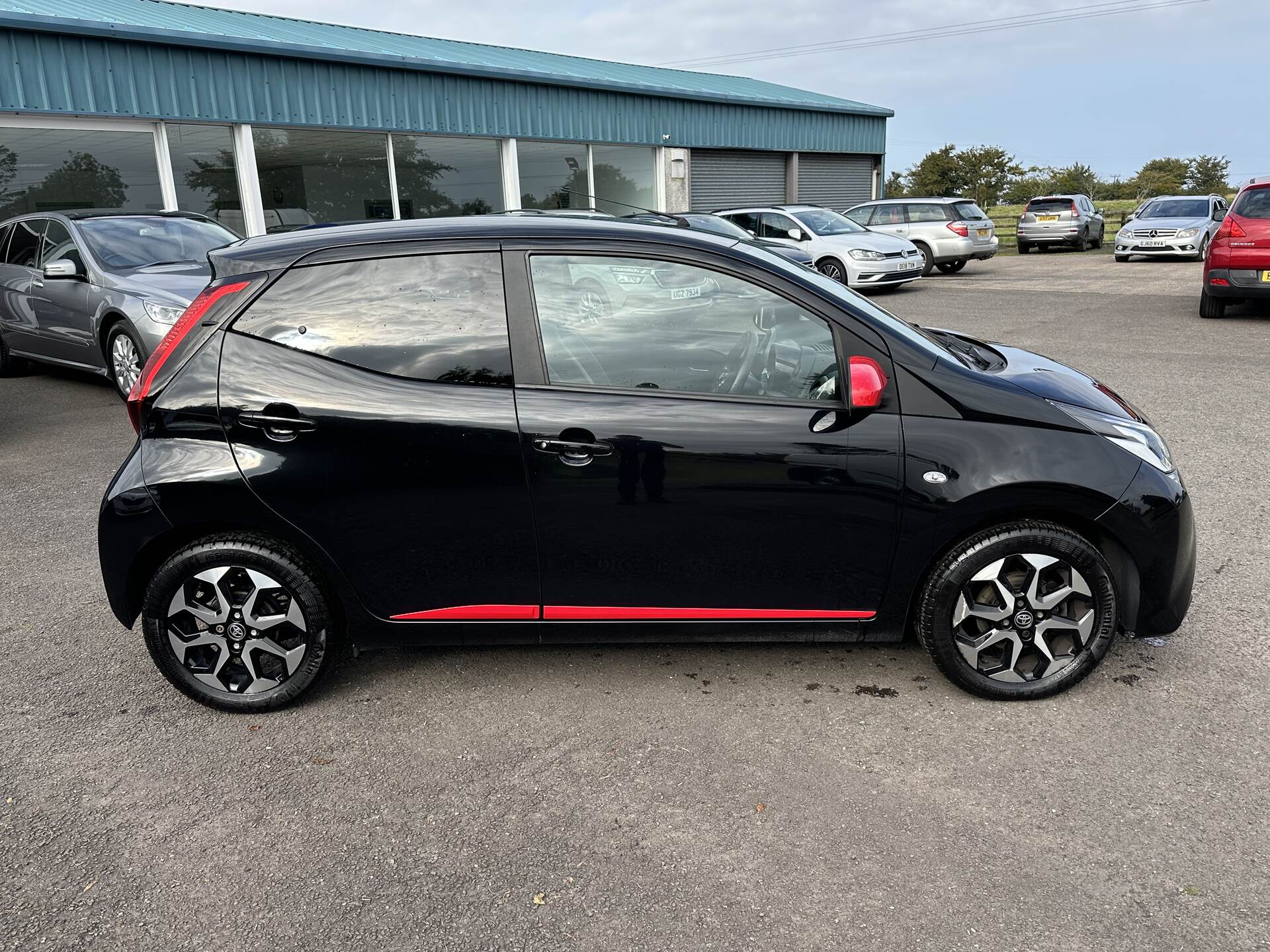 Toyota Aygo HATCHBACK in Antrim