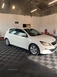 Peugeot 308 1.6 HDi 92 Active 5dr in Derry / Londonderry