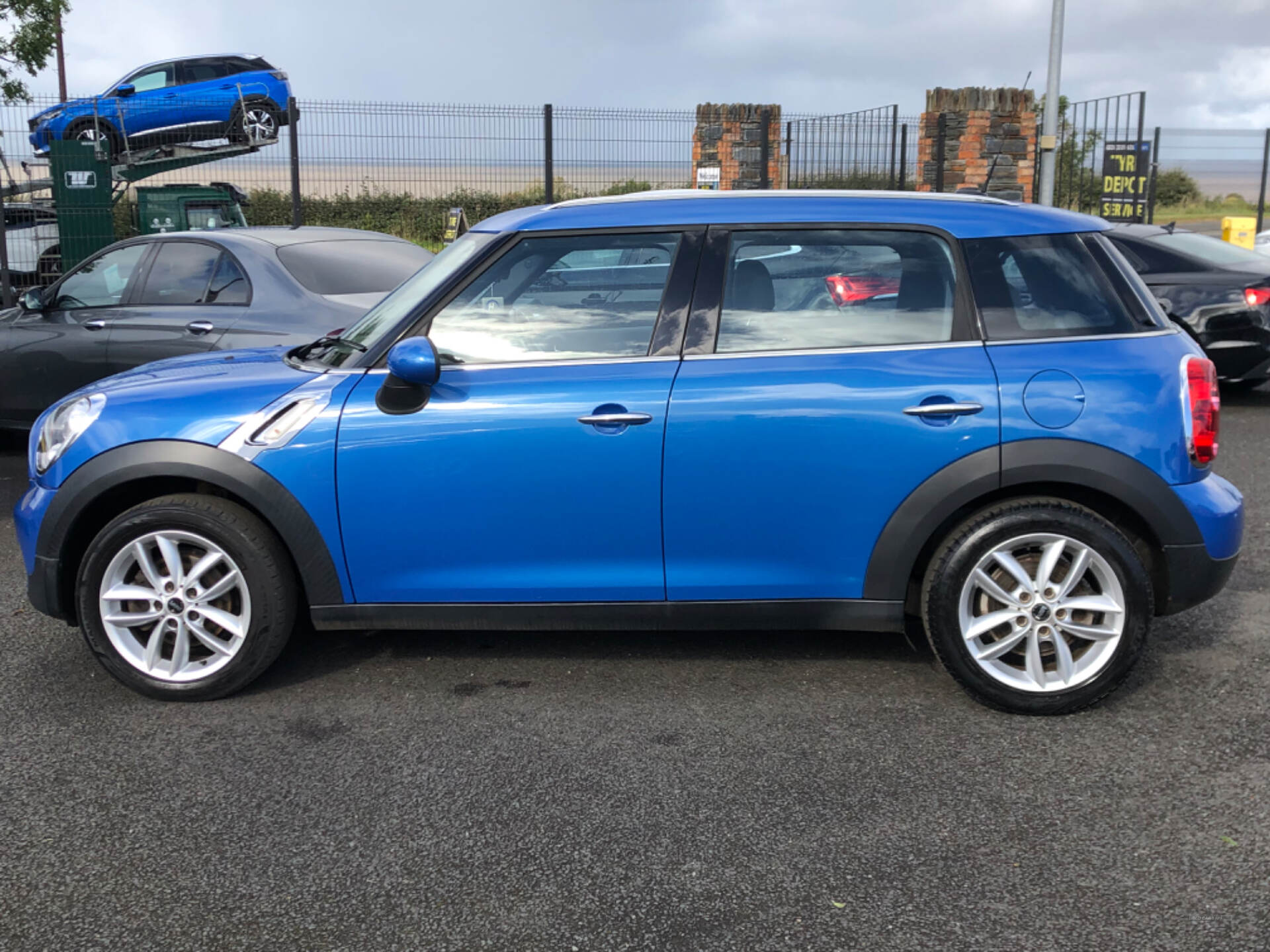 MINI Countryman HATCHBACK in Derry / Londonderry