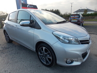 Toyota Yaris HATCHBACK in Down