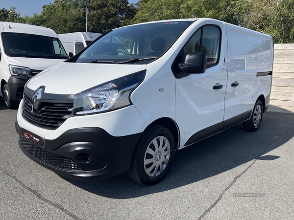 Renault Trafic SWB DIESEL in Down