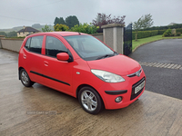 Hyundai i10 HATCHBACK in Down