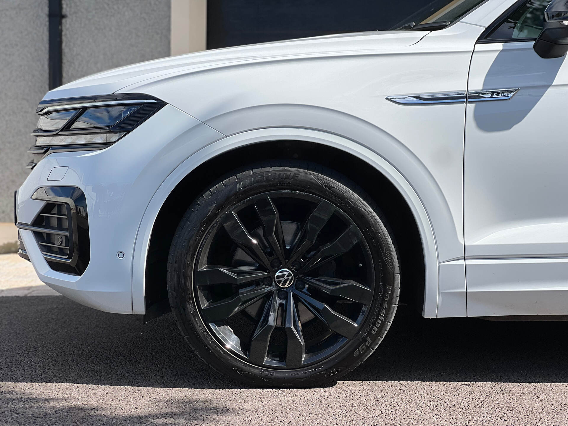 Volkswagen Touareg DIESEL ESTATE in Fermanagh