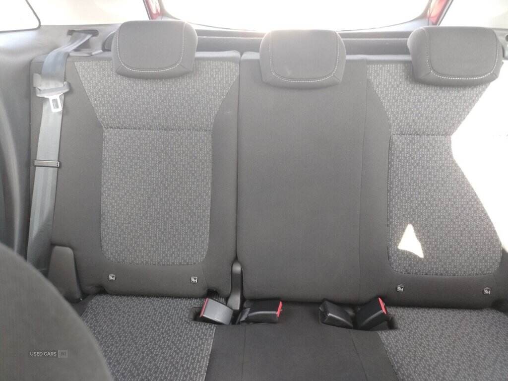 Apr 2022 Vauxhall Crossland 1.2 Design 5dr