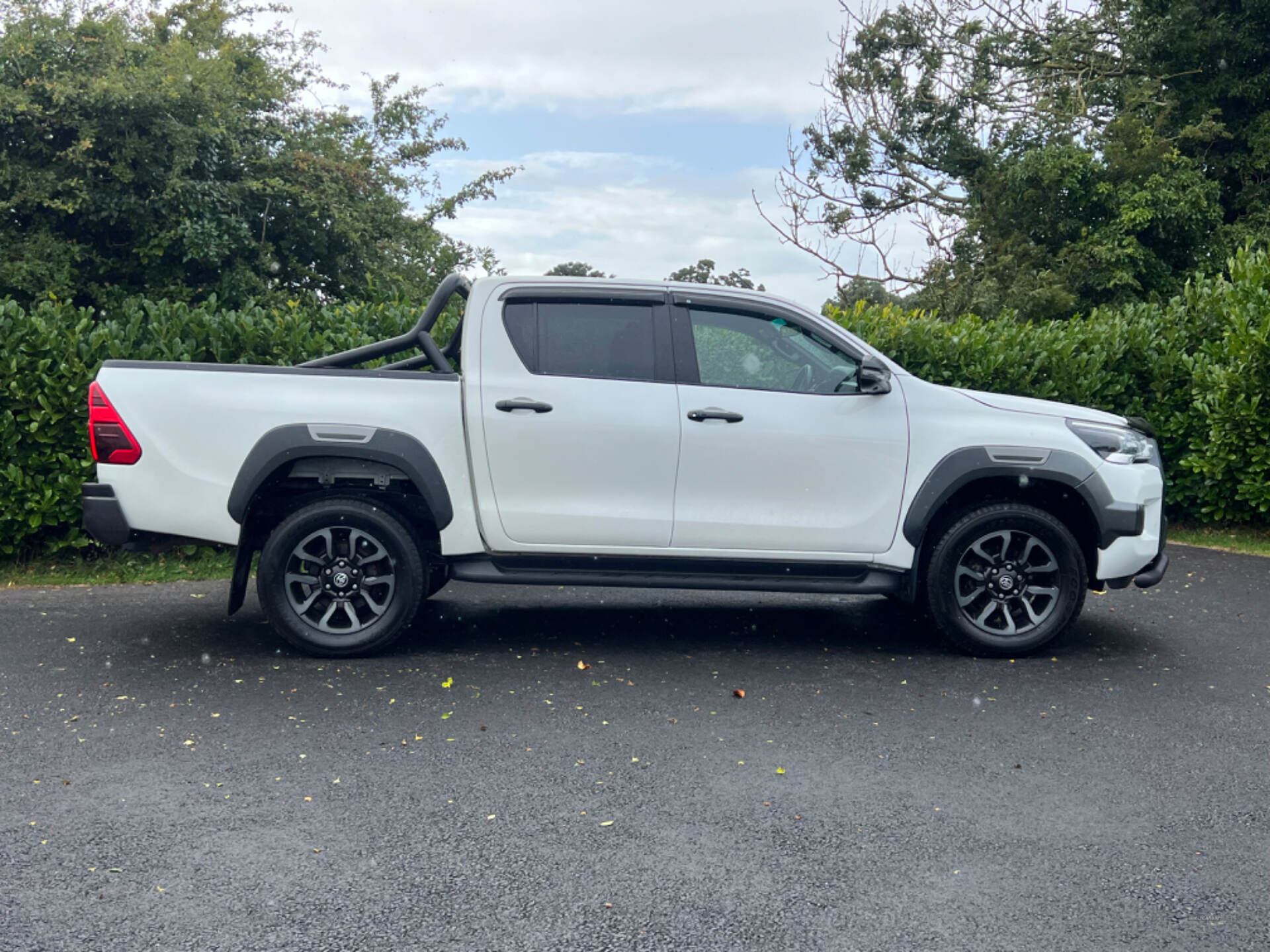 Toyota Hilux DIESEL in Down