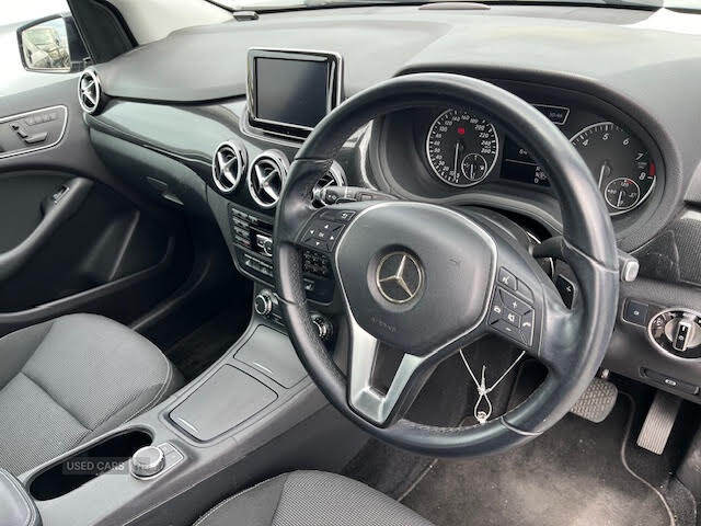 Dec 2013 Mercedes B-Class B180 BlueEFFICIENCY Sport 5dr Auto