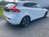 Volvo V40 D2 R DESIGN 5dr in Armagh