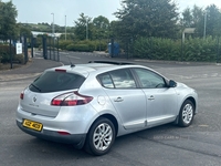 Renault Megane 1.6 VVT Limited 5dr in Down