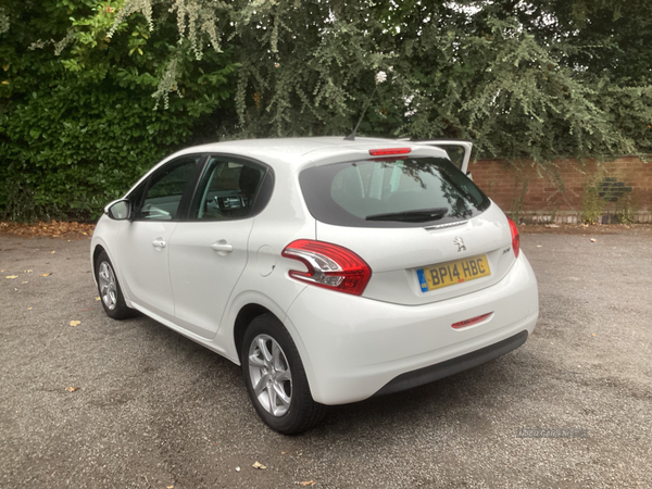 Peugeot 208 DIESEL HATCHBACK in Down