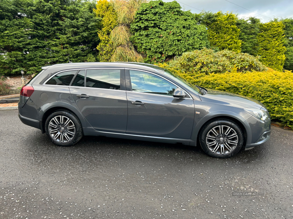 Vauxhall Insignia DIESEL COUNTRY TOURER in Antrim