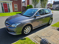 Hyundai i30 HATCHBACK in Down