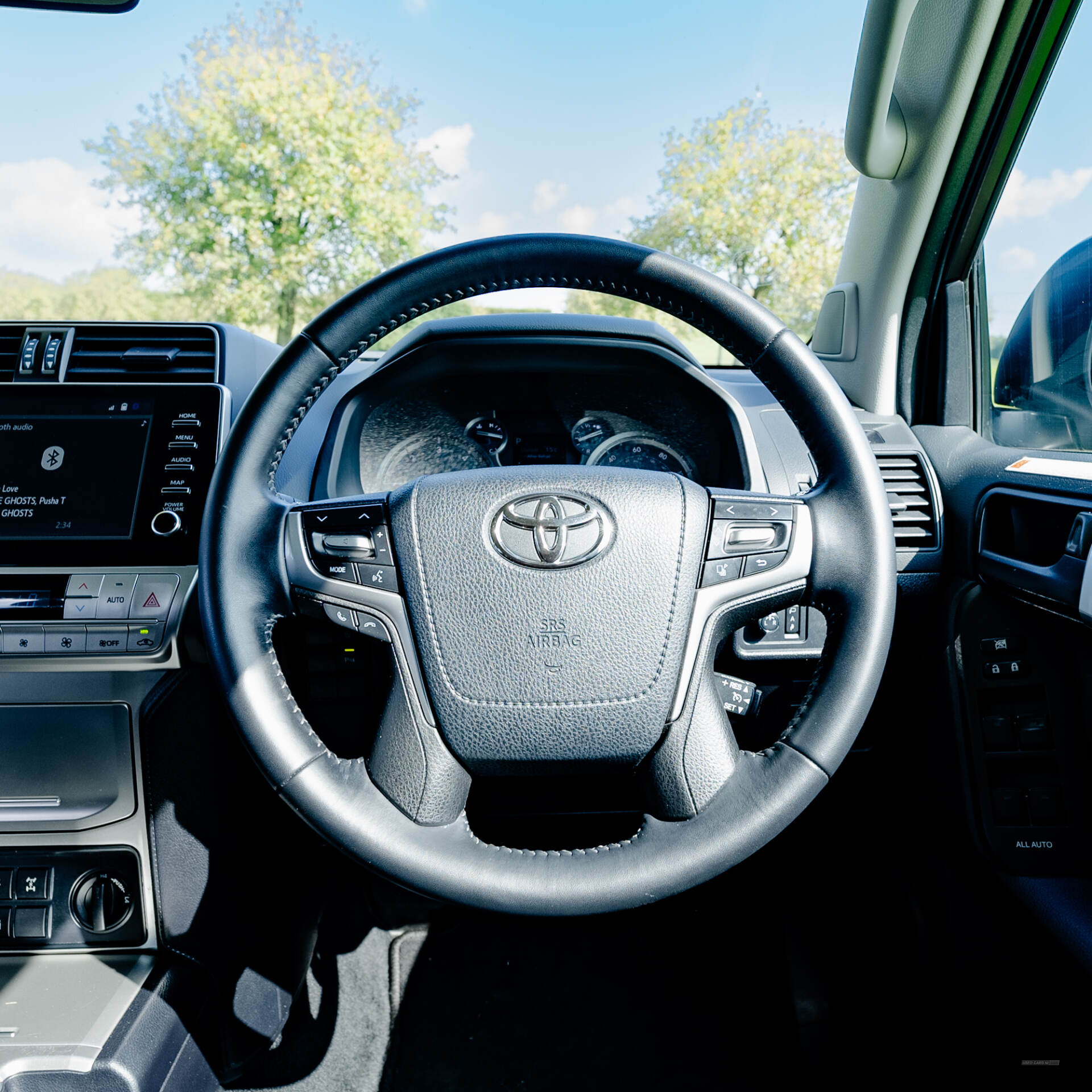 Toyota Land Cruiser DIESEL SW in Antrim