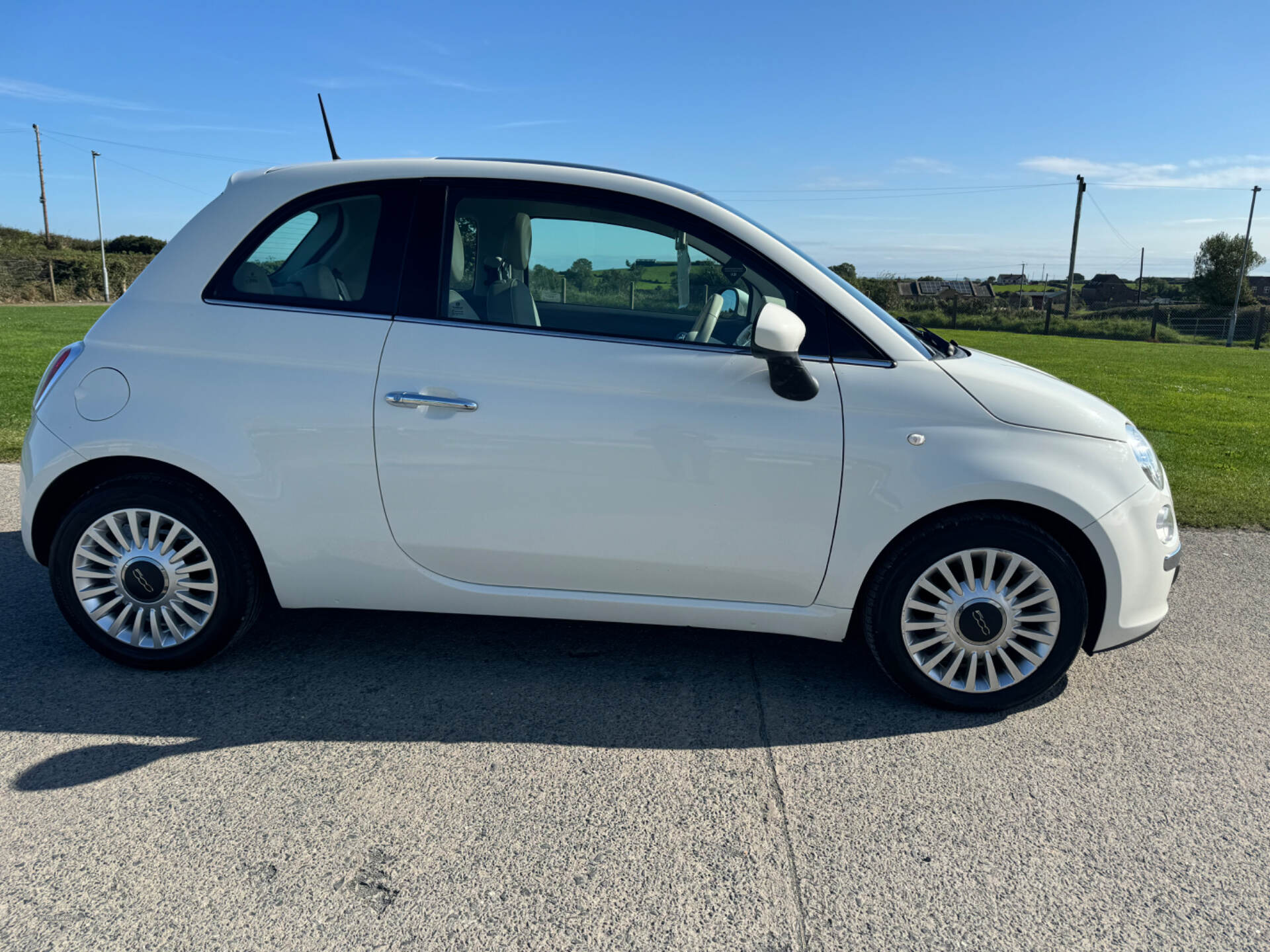 Fiat 500 HATCHBACK in Down