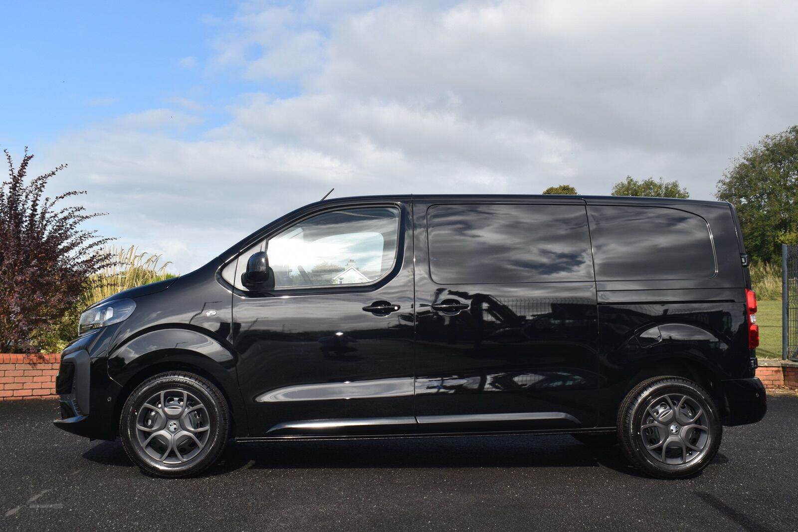 Aug 2024 Vauxhall Vivaro 1.5 Turbo D 120 Pro H1 Van