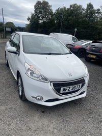 Peugeot 208 HATCHBACK in Antrim