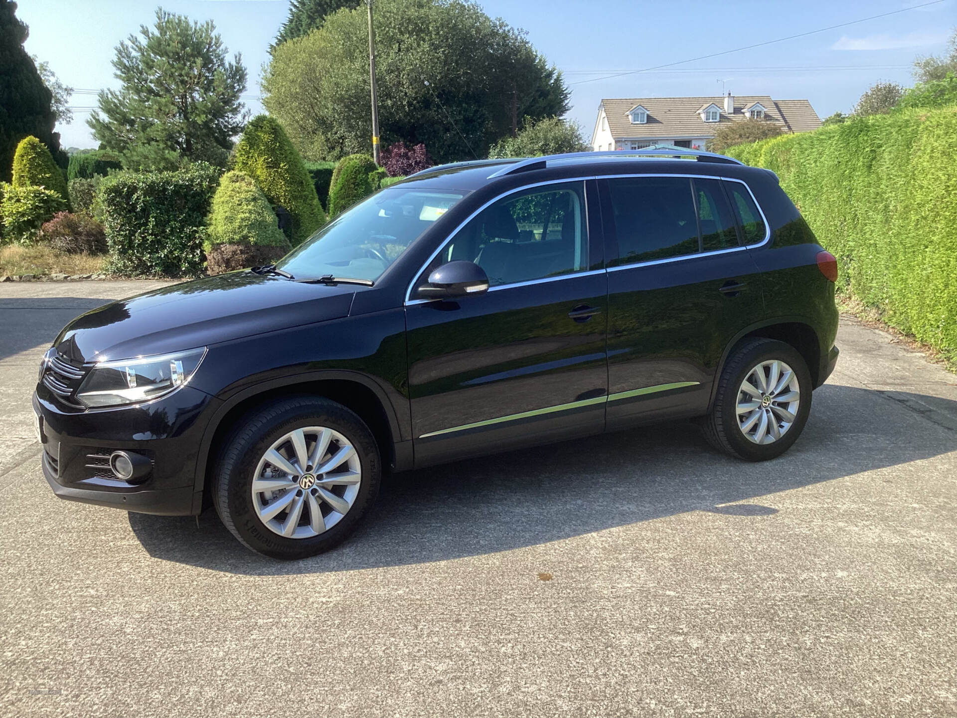 Volkswagen Tiguan DIESEL ESTATE in Down