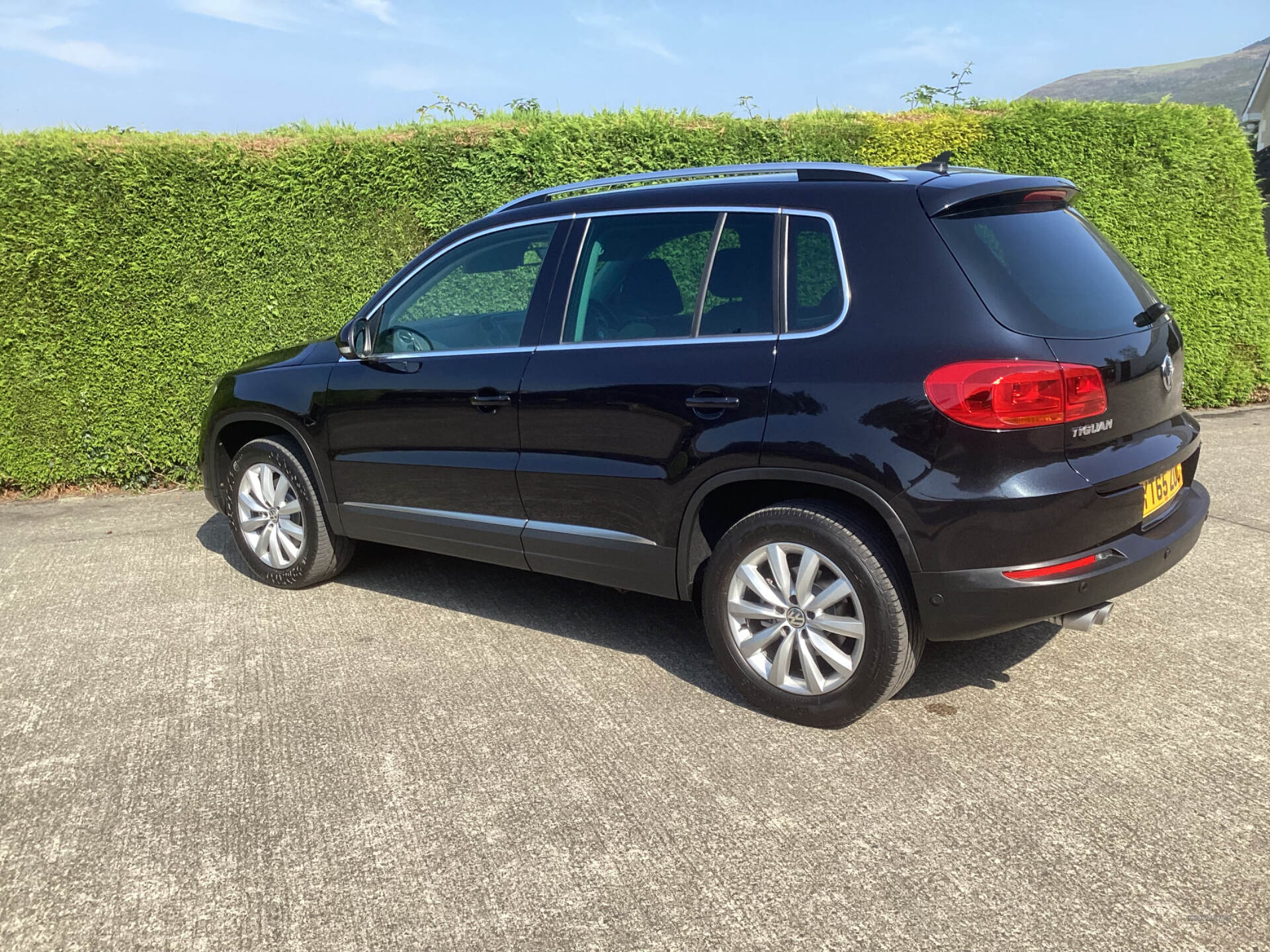 Volkswagen Tiguan DIESEL ESTATE in Down