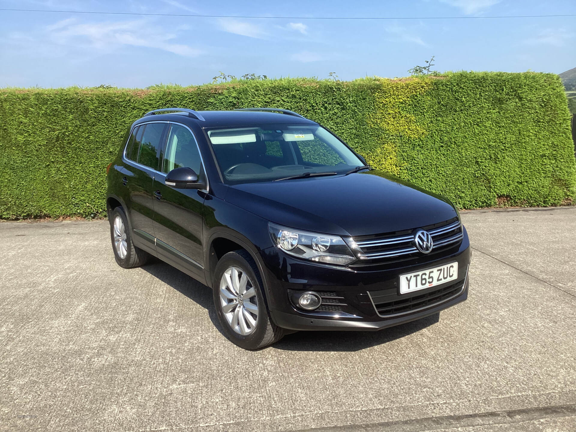 Volkswagen Tiguan DIESEL ESTATE in Down