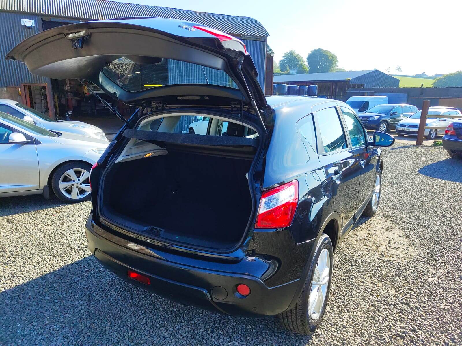 Nissan Qashqai DIESEL HATCHBACK in Antrim