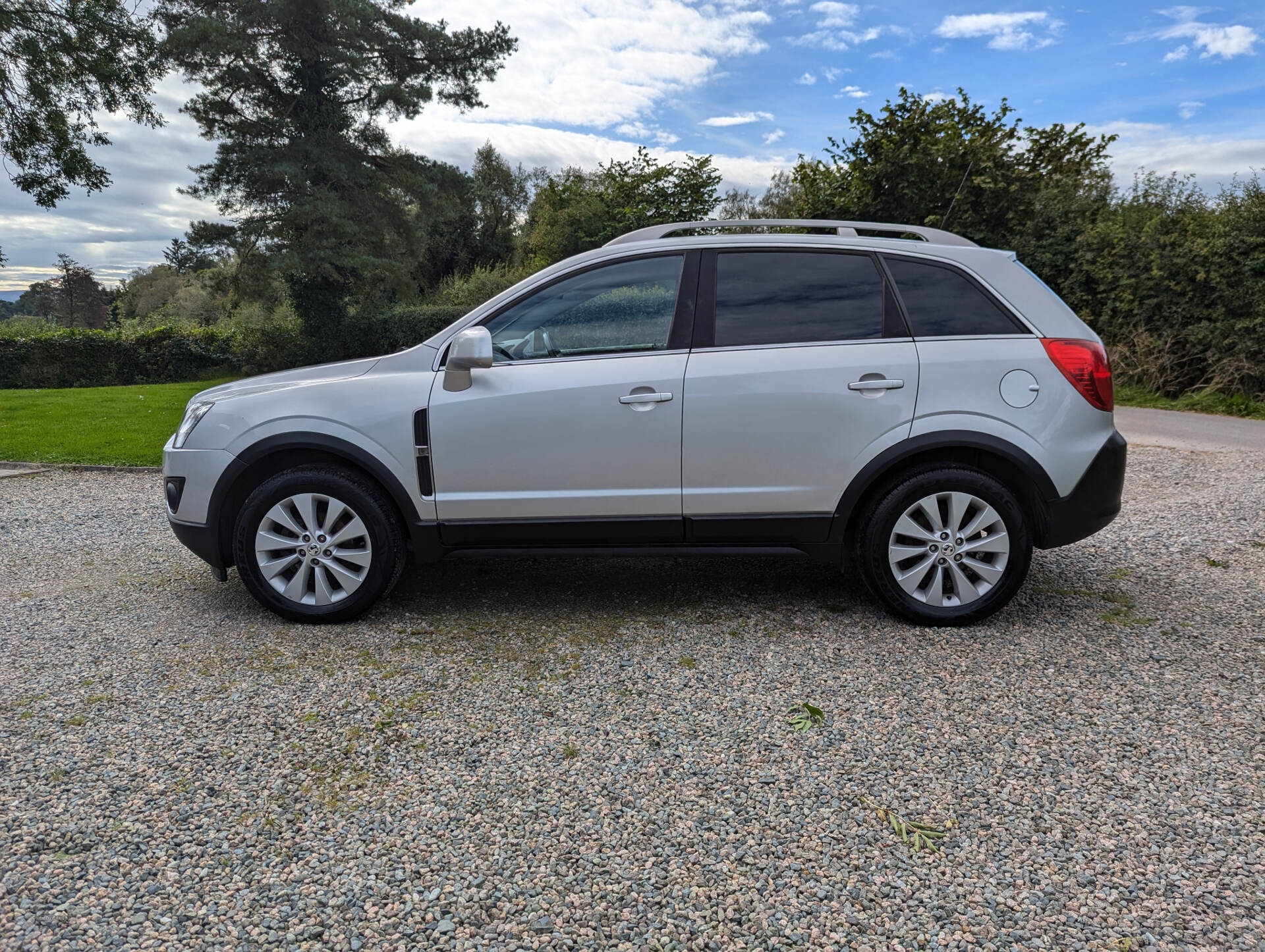 Vauxhall Antara DIESEL ESTATE in Tyrone