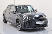 MINI Hatch 5-Door Hatch Cooper Exclusive in Derry / Londonderry