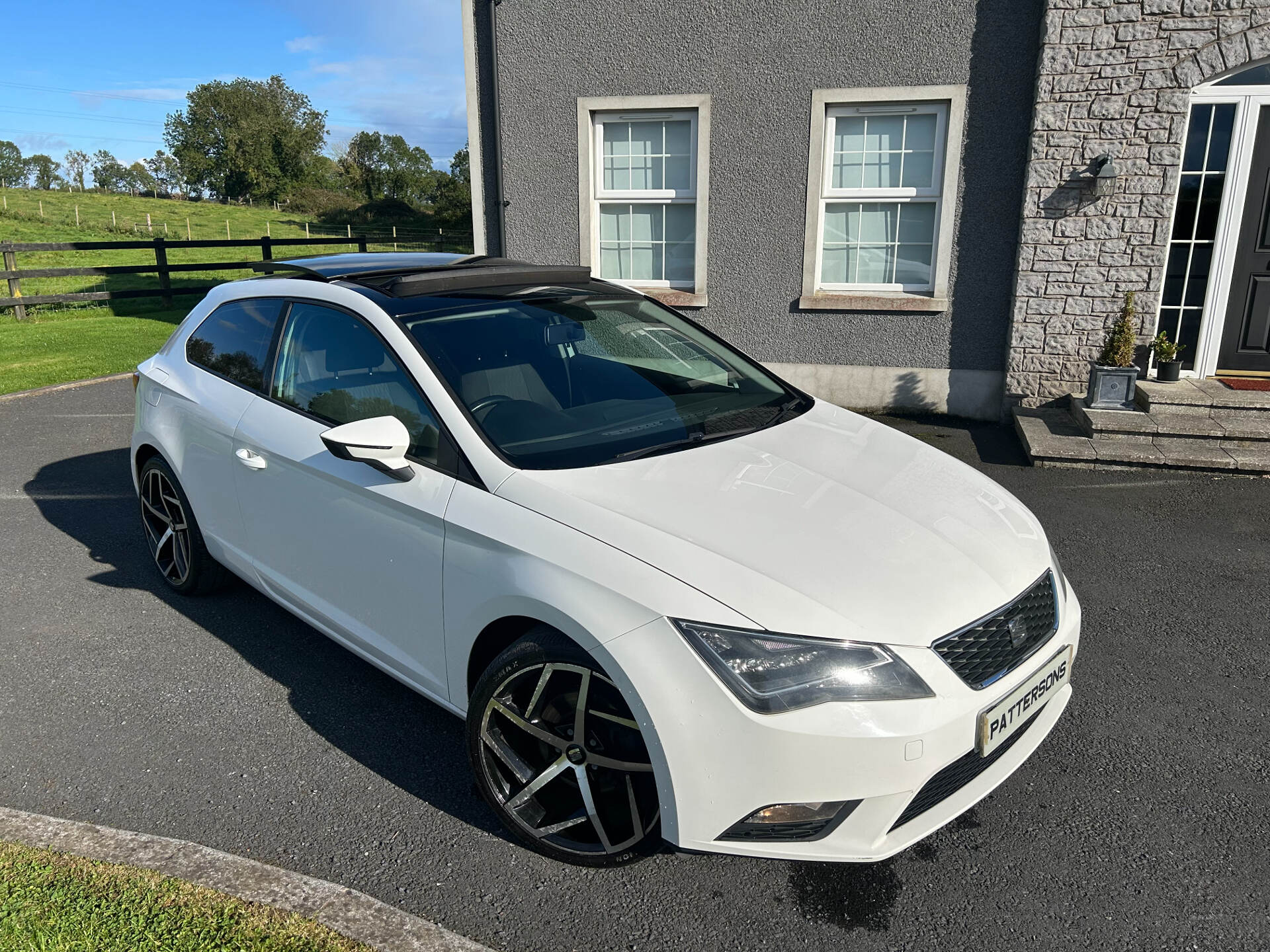 Seat Leon DIESEL SPORT COUPE in Armagh