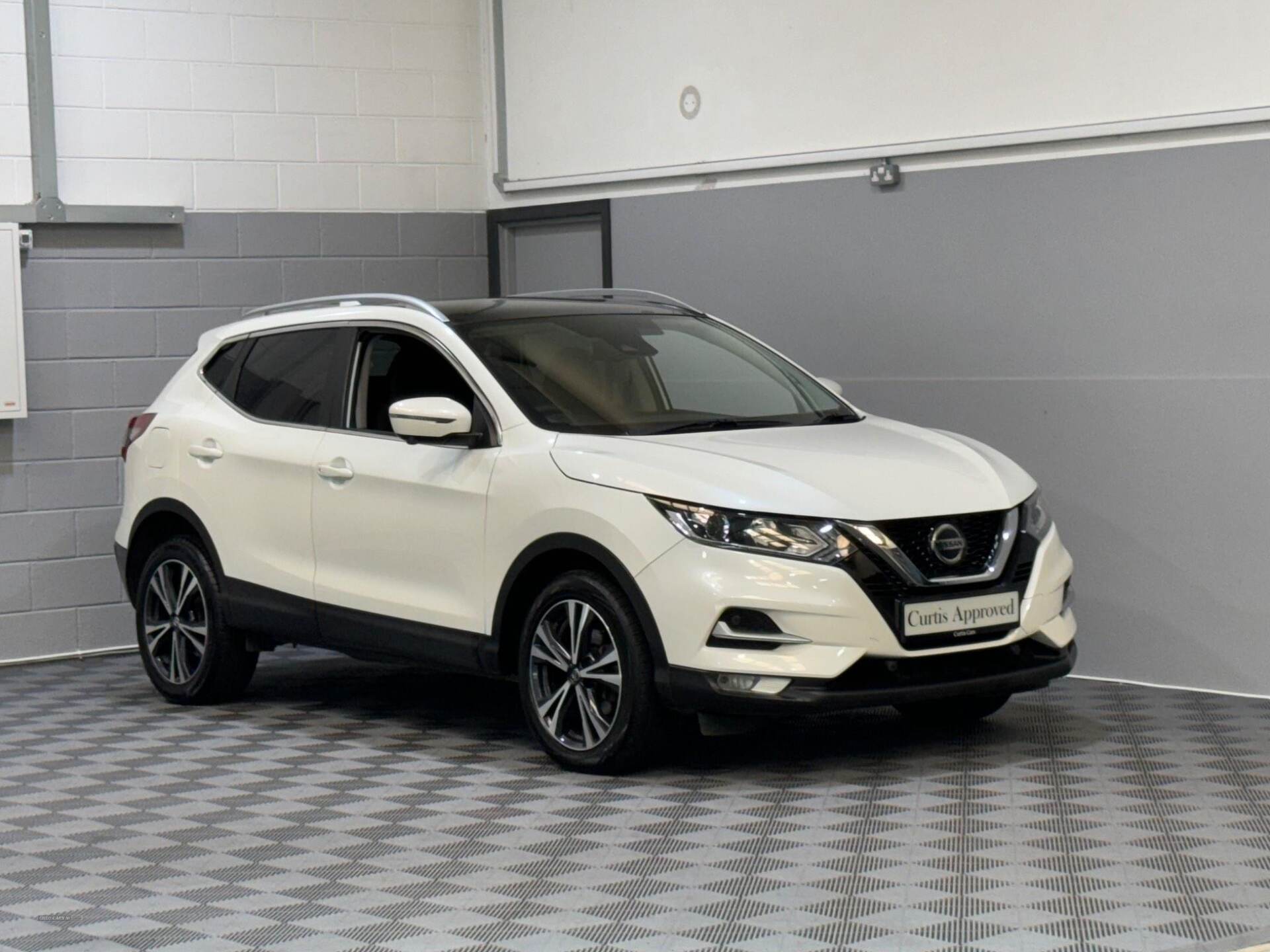 Apr 2021 Nissan Qashqai 1.3 DiG-T 160 [157] N-Connecta 5dr DCT Glass Roof