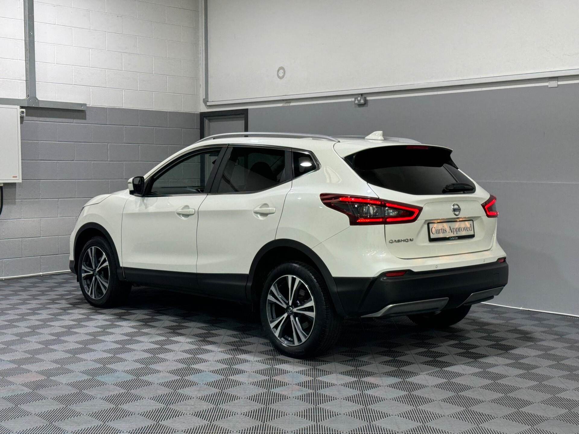 Apr 2021 Nissan Qashqai 1.3 DiG-T 160 [157] N-Connecta 5dr DCT Glass Roof