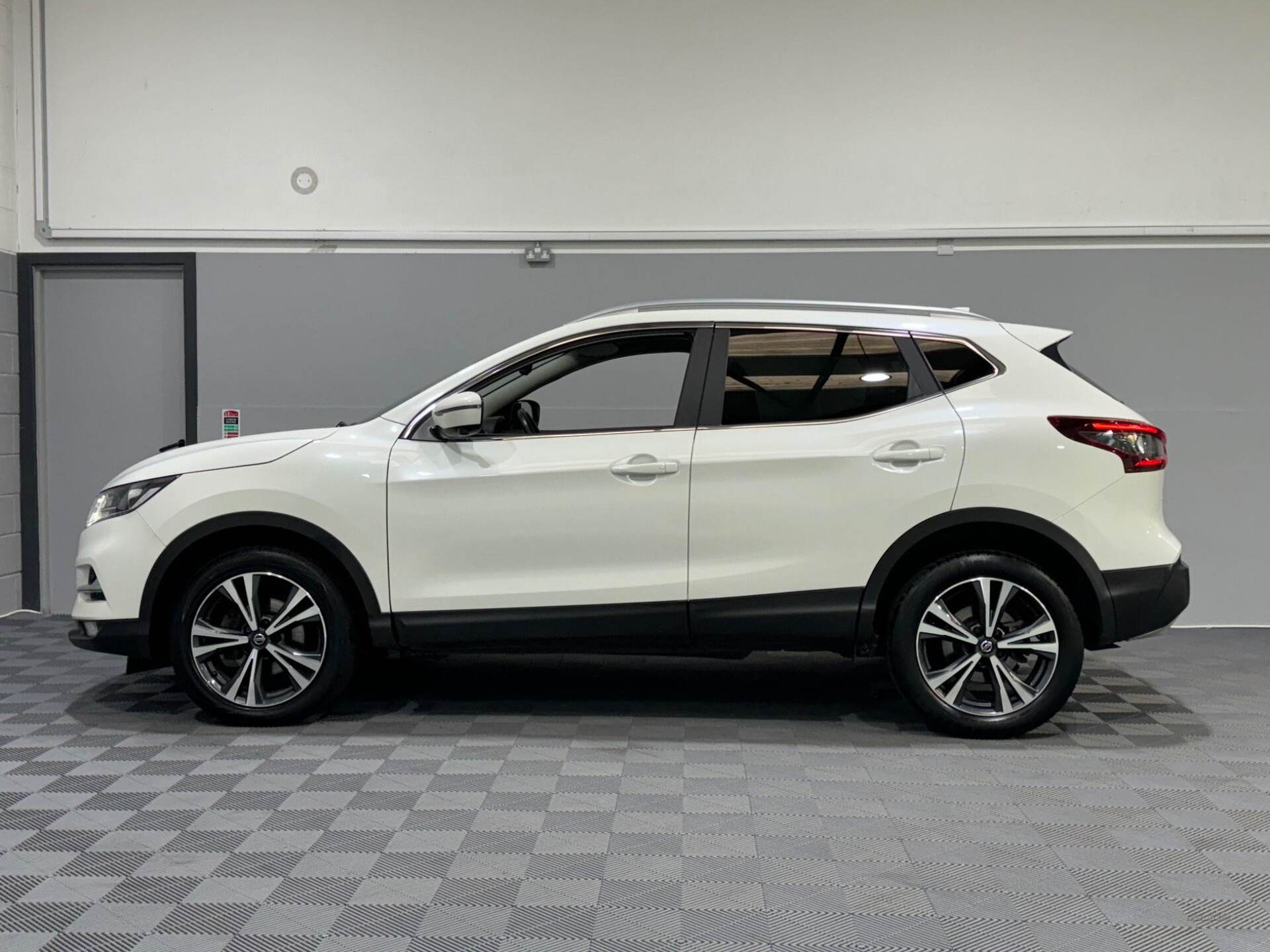 Apr 2021 Nissan Qashqai 1.3 DiG-T 160 [157] N-Connecta 5dr DCT Glass Roof