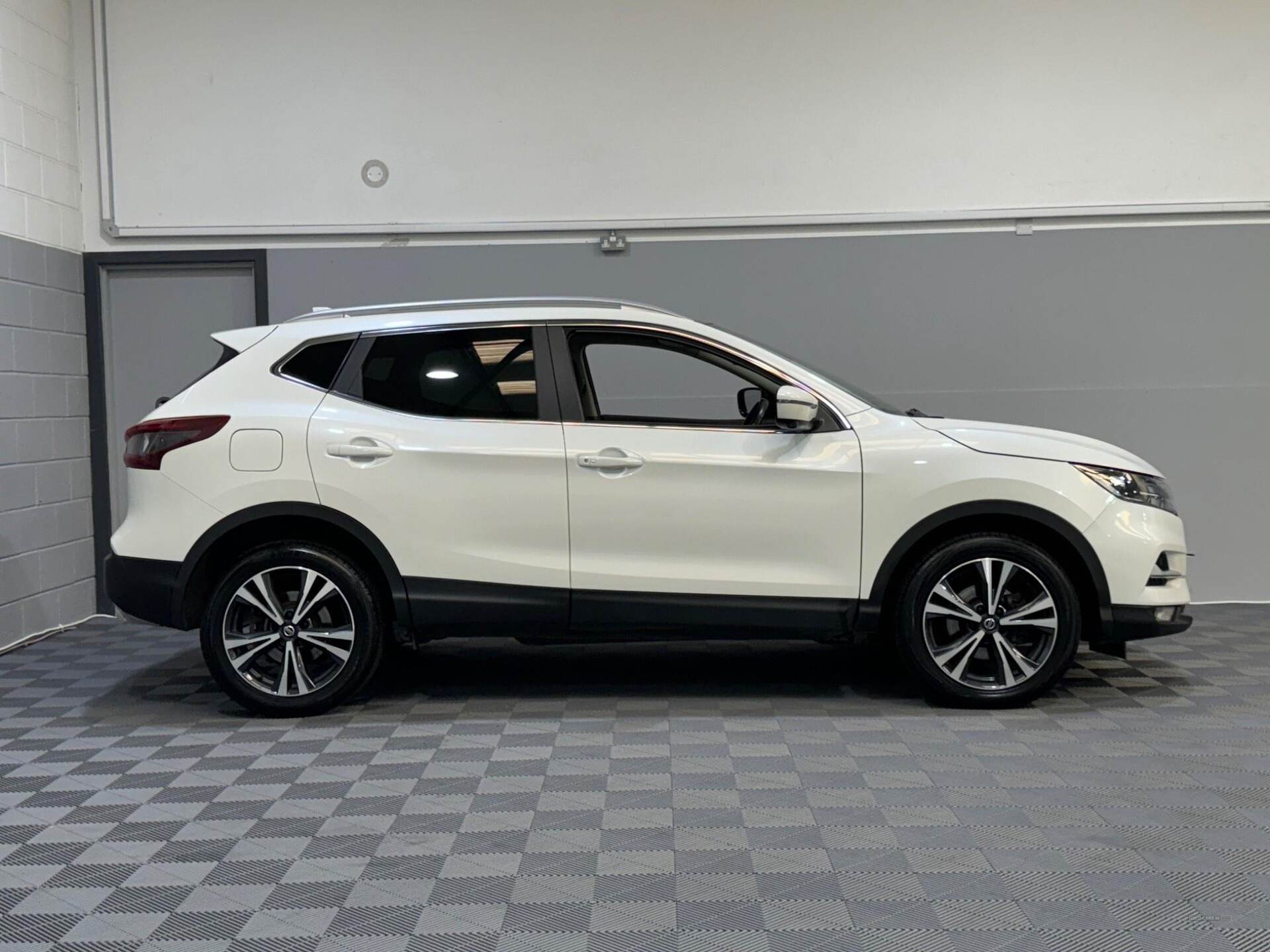 Apr 2021 Nissan Qashqai 1.3 DiG-T 160 [157] N-Connecta 5dr DCT Glass Roof