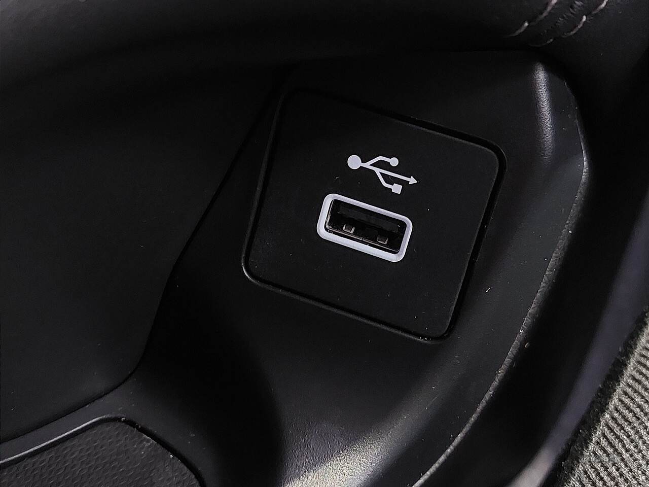 Feb 2024 Honda ZR-V 2.0 eHEV Elegance 5dr CVT