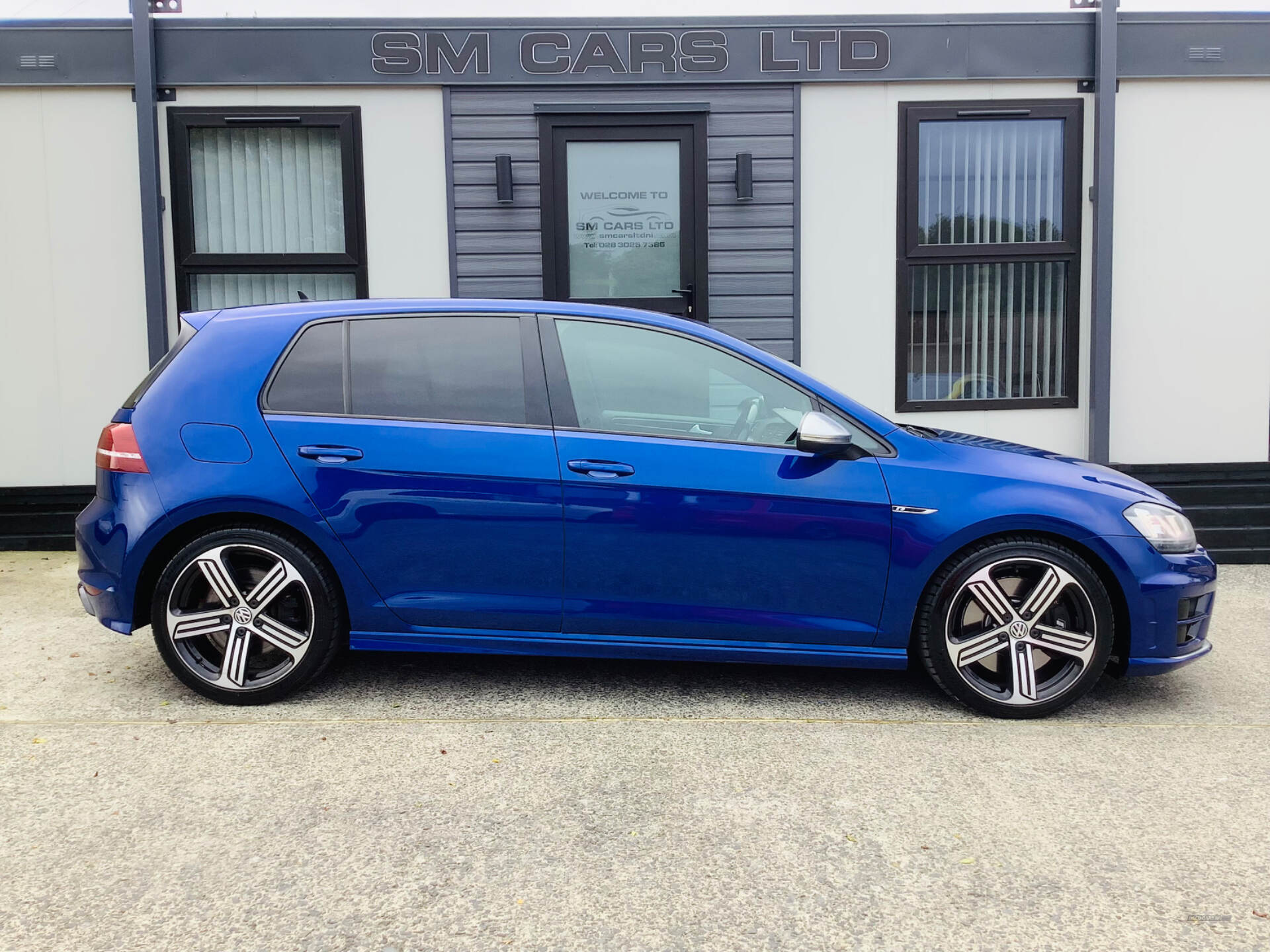 Volkswagen Golf HATCHBACK in Down