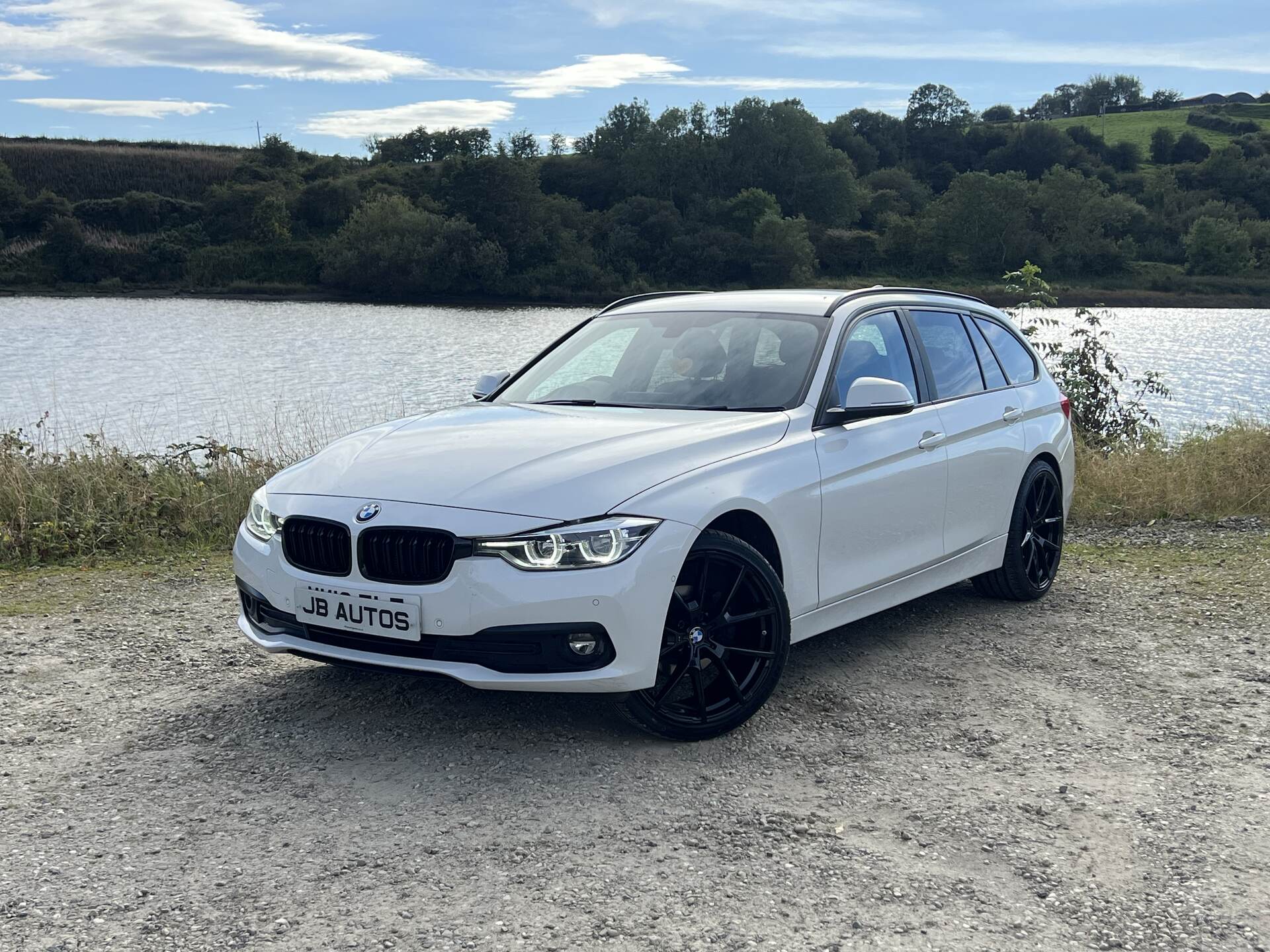 BMW 3 Series DIESEL TOURING in Derry / Londonderry