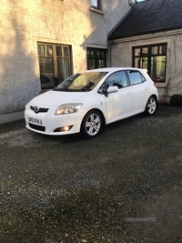 Toyota Auris 2.2 D-4D SR180 5dr in Armagh