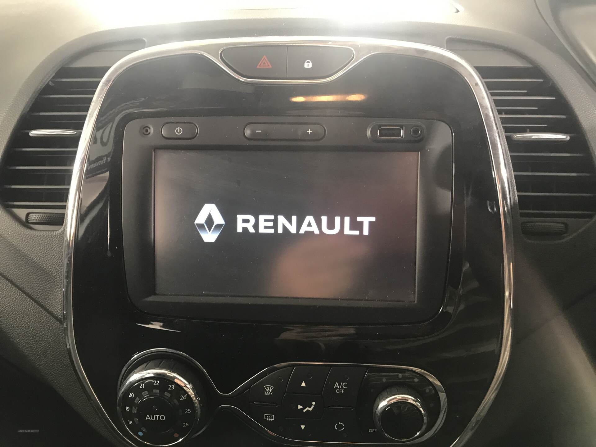 Renault Captur DIESEL HATCHBACK in Antrim