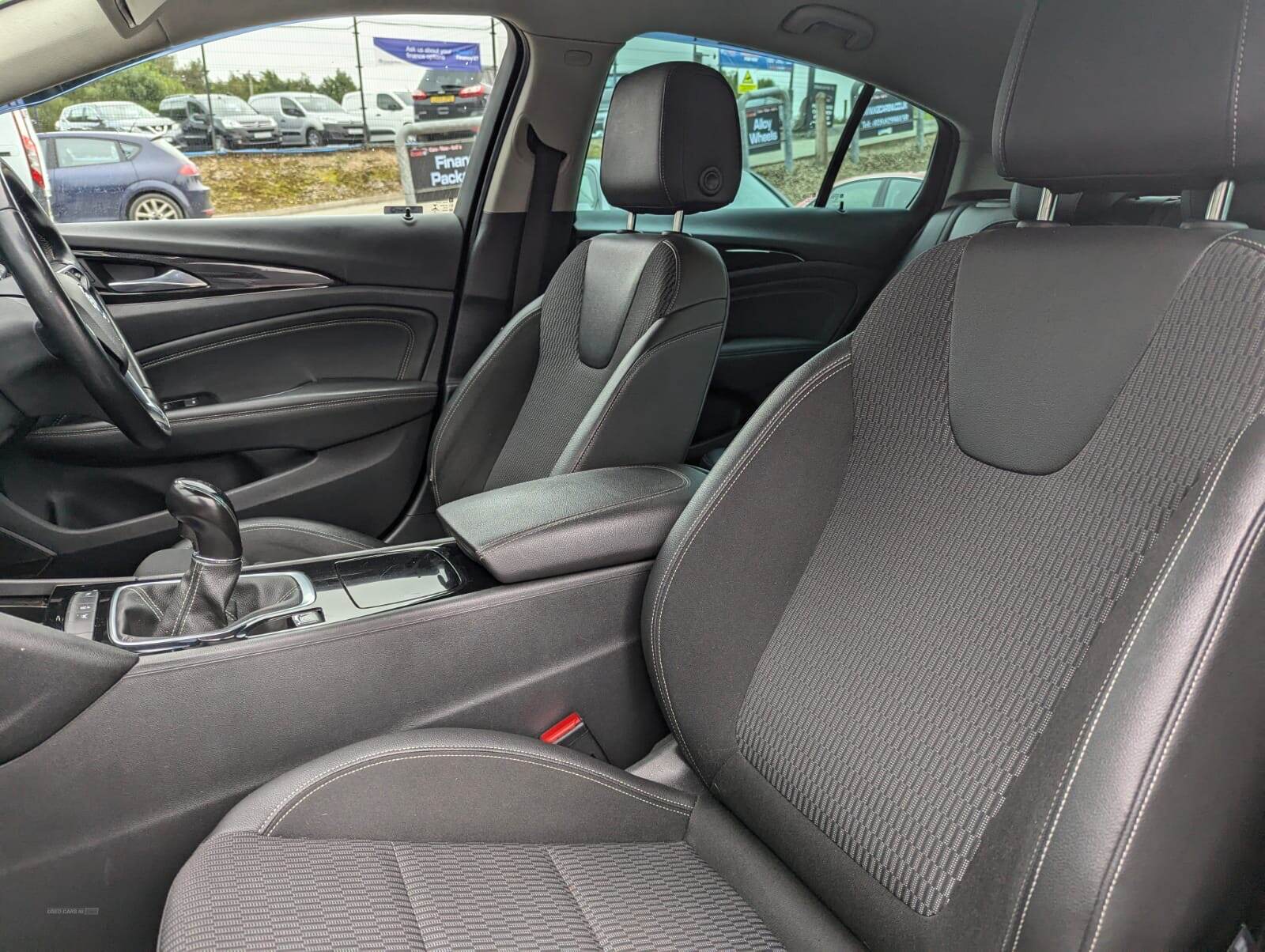 Vauxhall Insignia DIESEL GRAND SPORT in Tyrone