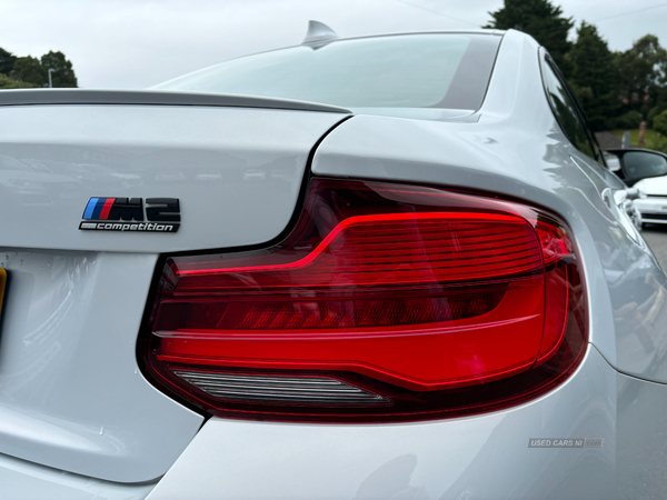 BMW M2 COUPE in Down