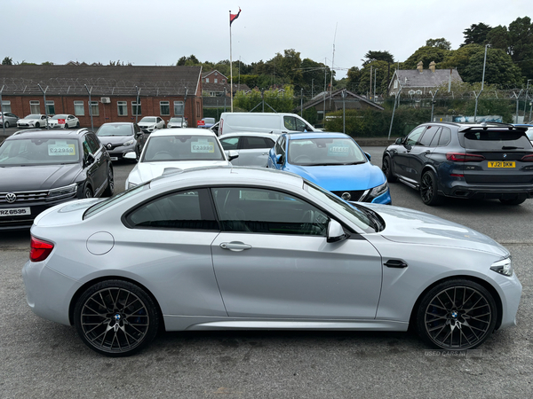 BMW M2 COUPE in Down