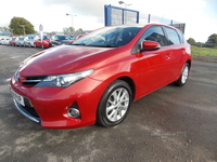 Toyota Auris HATCHBACK in Down