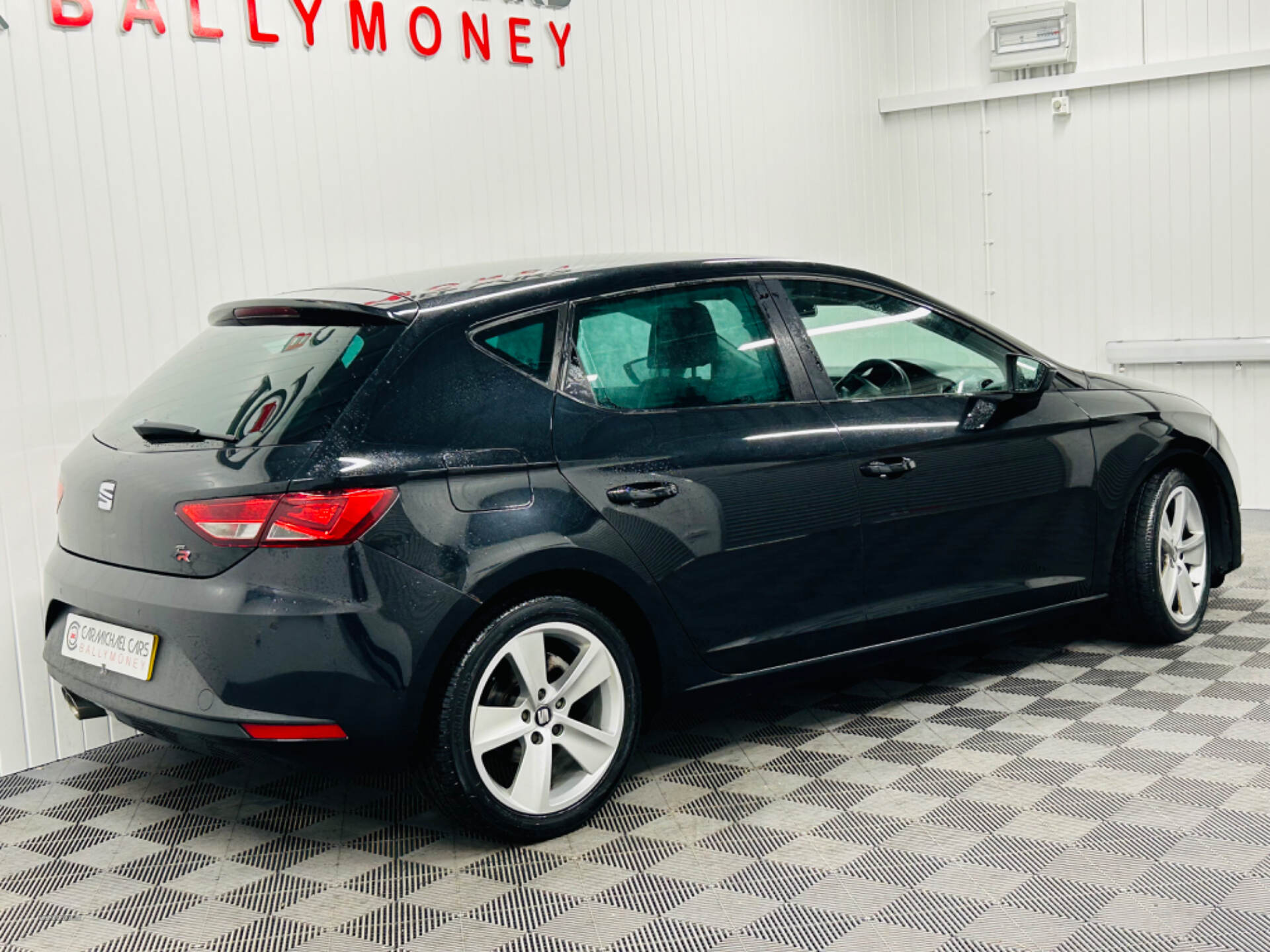 Seat Leon DIESEL HATCHBACK in Antrim