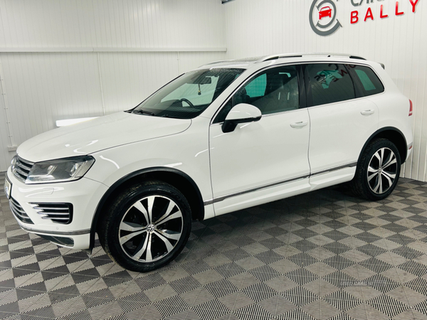 Volkswagen Touareg DIESEL ESTATE in Antrim