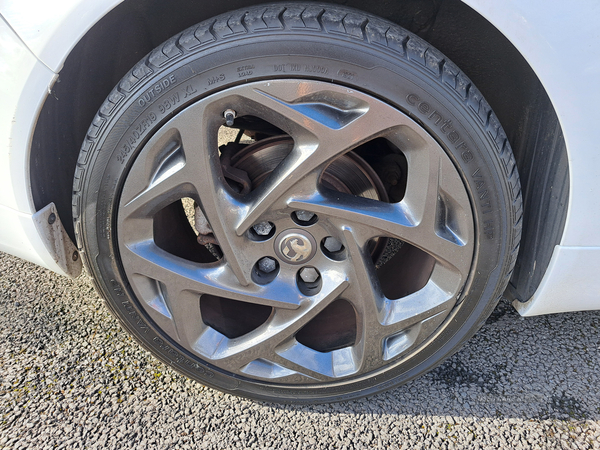 Vauxhall Insignia DIESEL HATCHBACK in Antrim