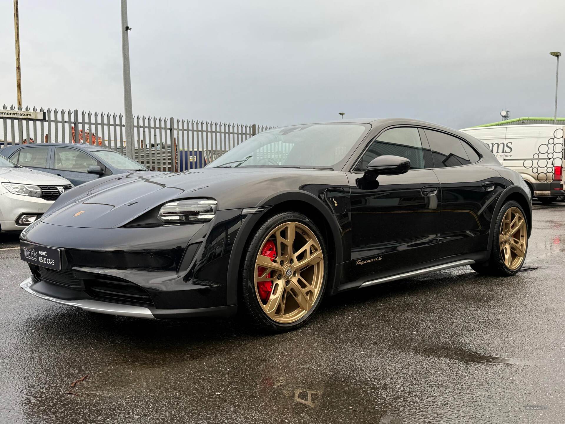 2022 Porsche Taycan Performance Plus 93.4kWh 4S Cross Turismo 5dr Electric Auto 4WD (571 ps)