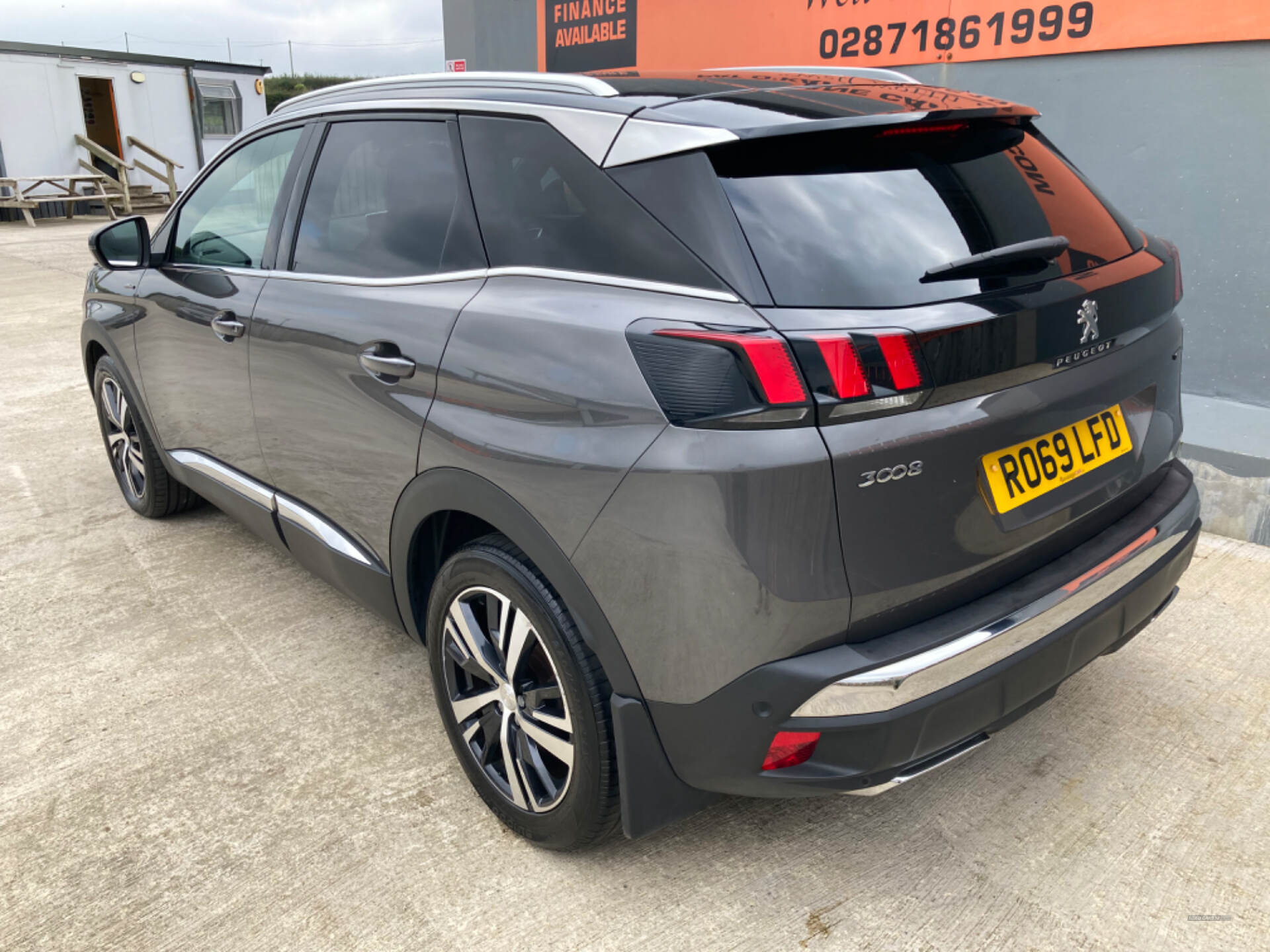 Peugeot 3008 DIESEL ESTATE in Derry / Londonderry