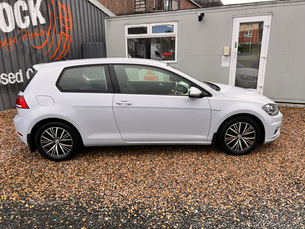 Volkswagen Golf HATCHBACK in Antrim