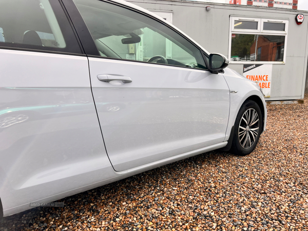 Volkswagen Golf HATCHBACK in Antrim