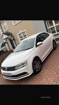 Volkswagen Jetta 2.0 TDI SE 4dr in Down