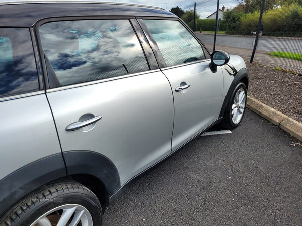 MINI Countryman DIESEL HATCHBACK in Down