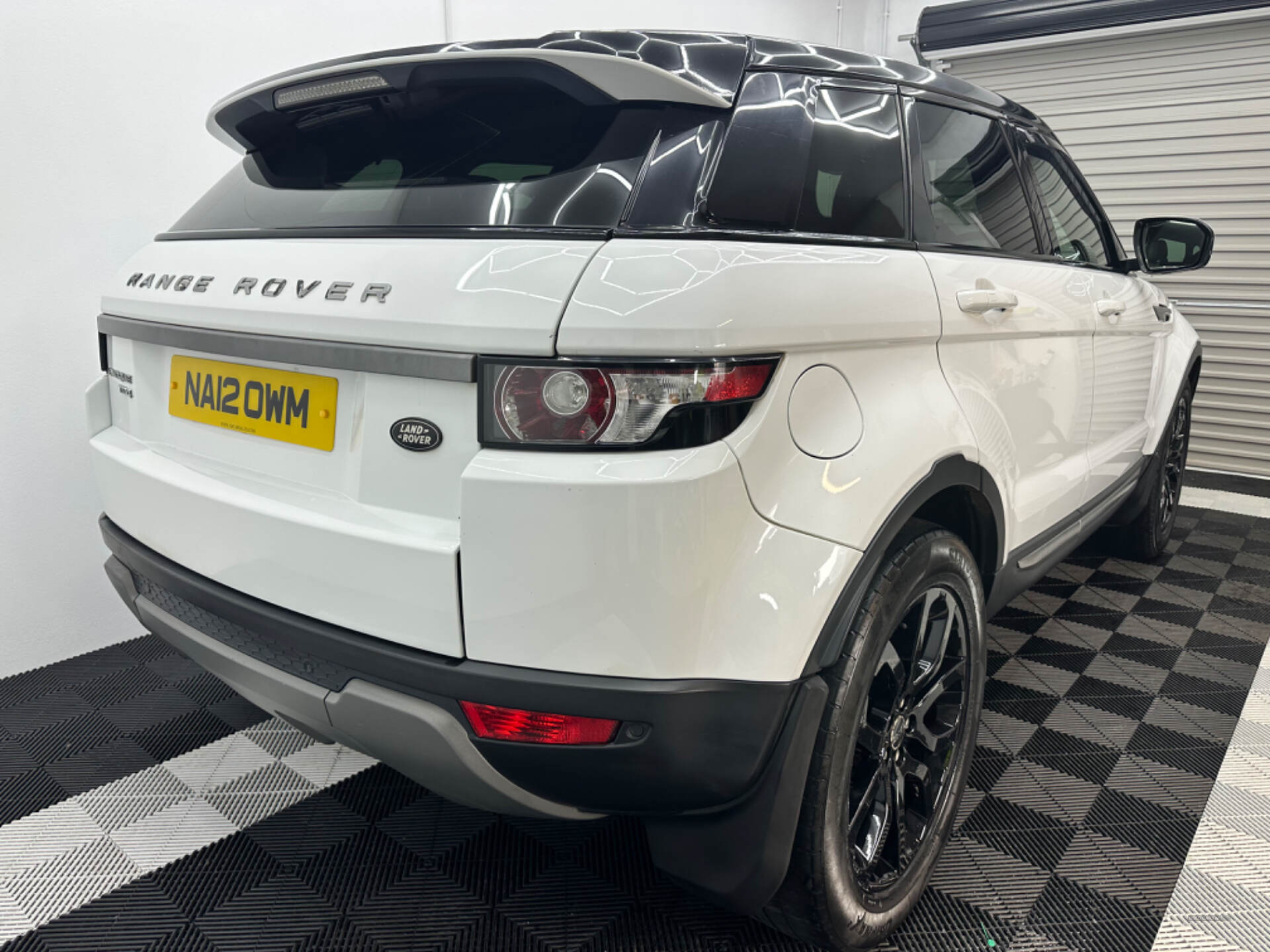 Apr 2012 Land Rover Range Rover Evoque 2.2 TD4 Pure 5dr