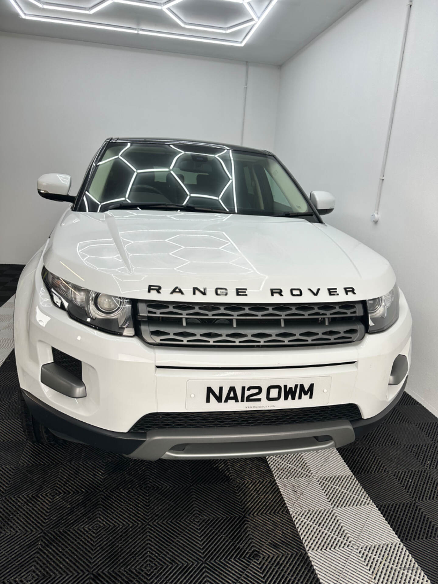 Apr 2012 Land Rover Range Rover Evoque 2.2 TD4 Pure 5dr